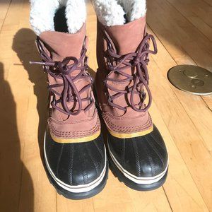 Almost New Sorel Caribou Boots